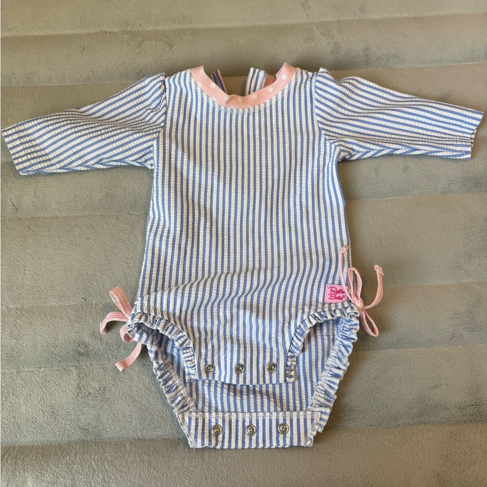 Ruffle butts baby rashguard size 0-3 months